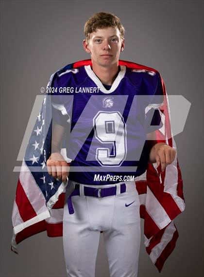 Thumbnail 3 in Petaluma Senior Portraits photogallery.