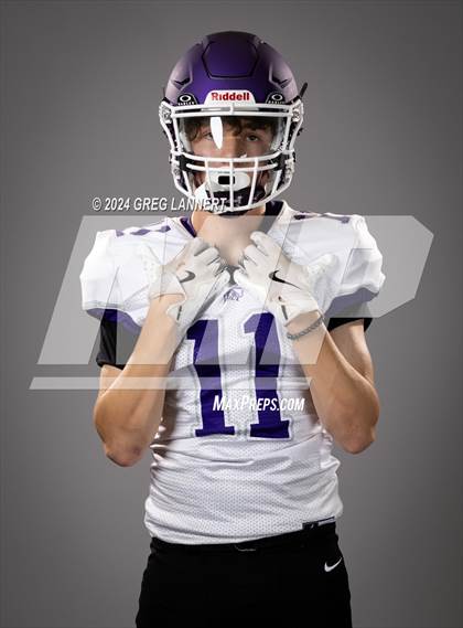 Thumbnail 2 in Petaluma Senior Portraits photogallery.
