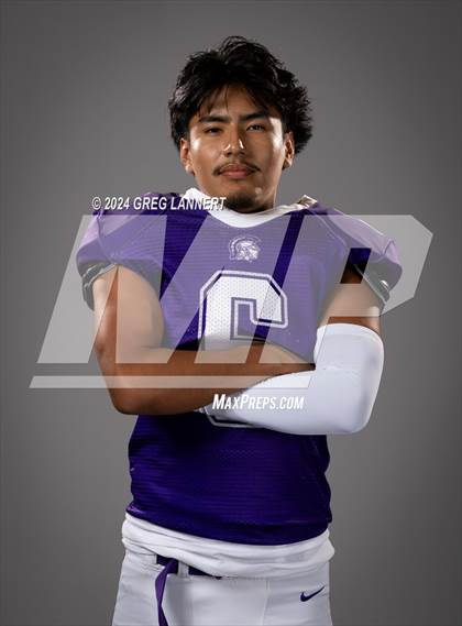 Thumbnail 2 in Petaluma Senior Portraits photogallery.