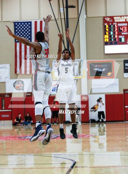 Thumbnail 1 in Desert Vista vs Findlay Prep (Hoophall West) photogallery.