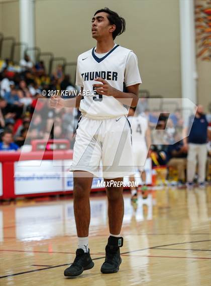 Thumbnail 3 in Desert Vista vs Findlay Prep (Hoophall West) photogallery.