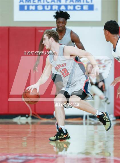 Thumbnail 1 in Desert Vista vs Findlay Prep (Hoophall West) photogallery.