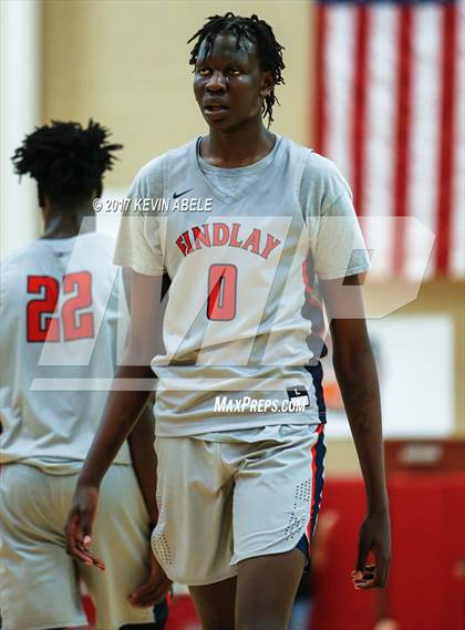 Thumbnail 1 in Desert Vista vs Findlay Prep (Hoophall West) photogallery.