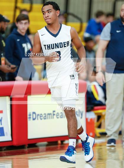 Thumbnail 1 in Desert Vista vs Findlay Prep (Hoophall West) photogallery.