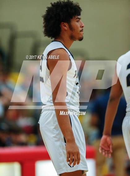 Thumbnail 3 in Desert Vista vs Findlay Prep (Hoophall West) photogallery.