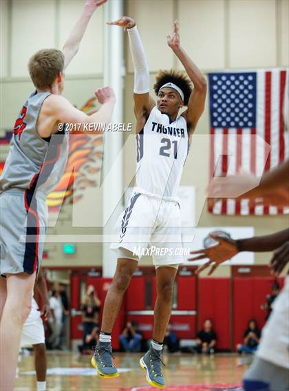 Thumbnail 2 in Desert Vista vs Findlay Prep (Hoophall West) photogallery.
