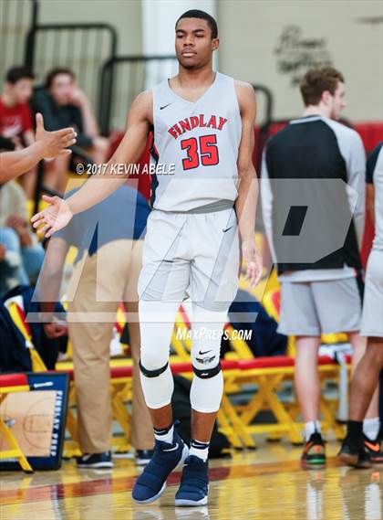 Thumbnail 2 in Desert Vista vs Findlay Prep (Hoophall West) photogallery.