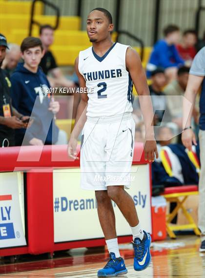 Thumbnail 3 in Desert Vista vs Findlay Prep (Hoophall West) photogallery.