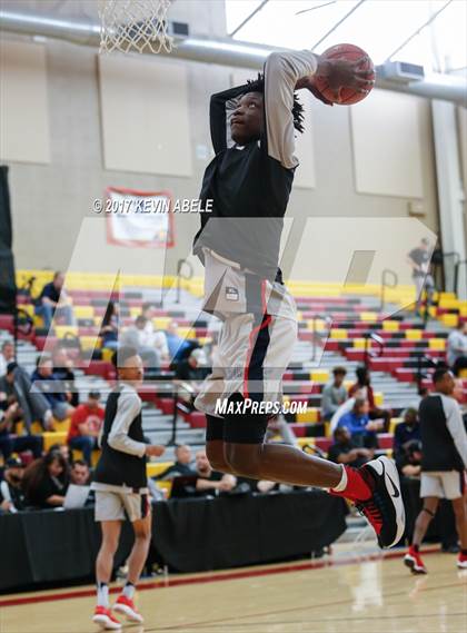 Thumbnail 3 in Desert Vista vs Findlay Prep (Hoophall West) photogallery.