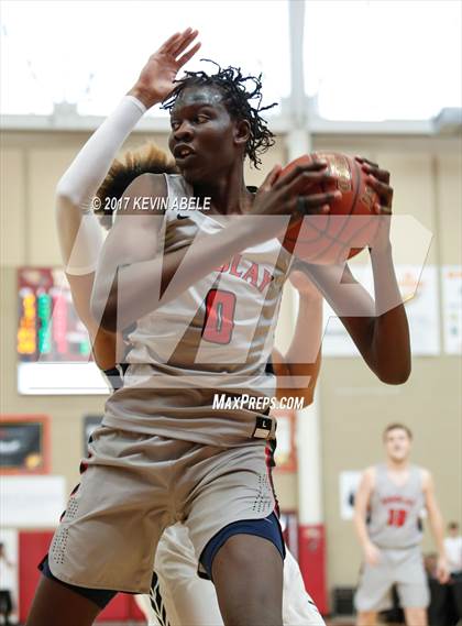 Thumbnail 3 in Desert Vista vs Findlay Prep (Hoophall West) photogallery.