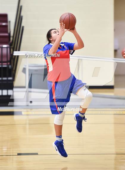 Thumbnail 3 in Antonian Prep vs Edinburg (NEISD Invitational) photogallery.