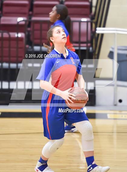 Thumbnail 2 in Antonian Prep vs Edinburg (NEISD Invitational) photogallery.