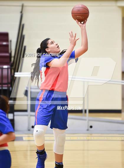 Thumbnail 3 in Antonian Prep vs Edinburg (NEISD Invitational) photogallery.