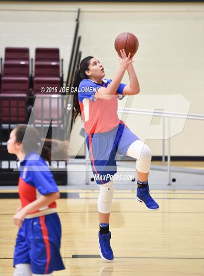 Thumbnail 2 in Antonian Prep vs Edinburg (NEISD Invitational) photogallery.