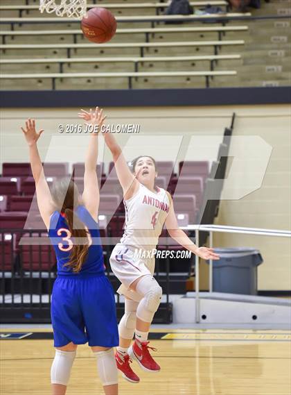 Thumbnail 2 in Antonian Prep vs Edinburg (NEISD Invitational) photogallery.