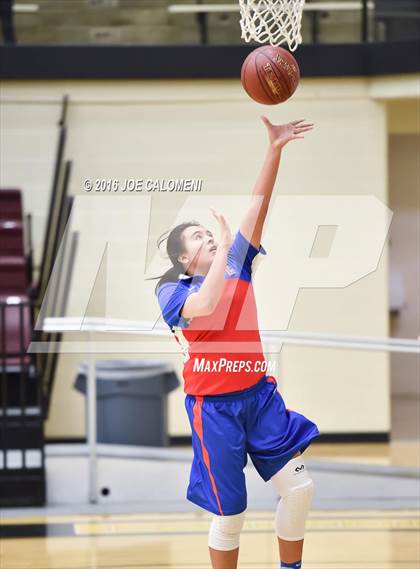 Thumbnail 2 in Antonian Prep vs Edinburg (NEISD Invitational) photogallery.