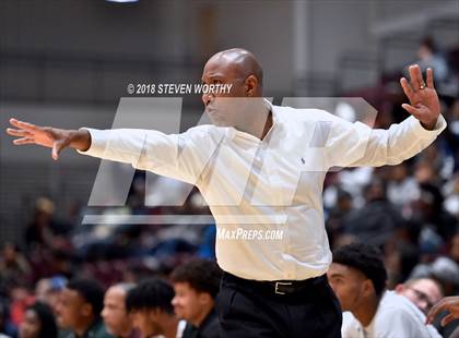 Thumbnail 2 in Northern Nash vs. Rocky Mount (Nash County Christmas Tournament) photogallery.