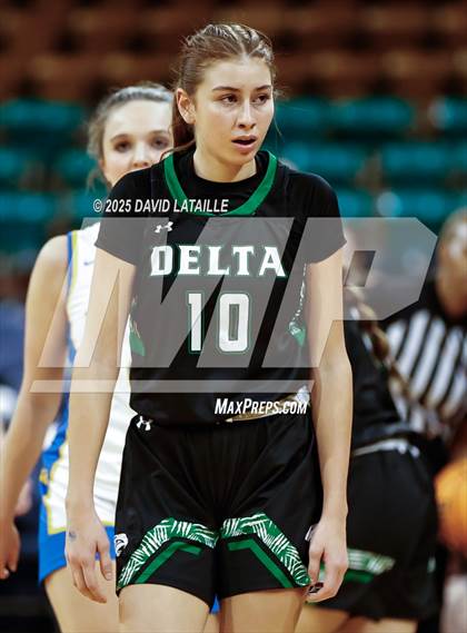 Thumbnail 3 in Timnath vs. Delta (CHSAA 4A Final 4) photogallery.