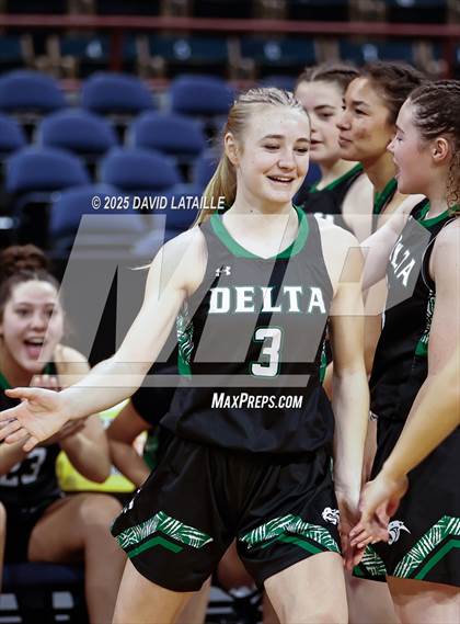Thumbnail 1 in Timnath vs. Delta (CHSAA 4A Final 4) photogallery.