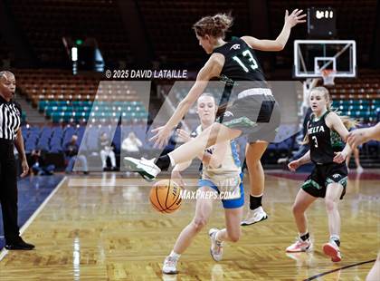 Thumbnail 1 in Timnath vs. Delta (CHSAA 4A Final 4) photogallery.