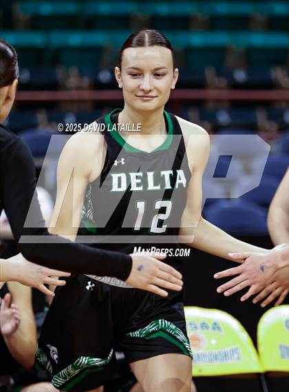 Thumbnail 3 in Timnath vs. Delta (CHSAA 4A Final 4) photogallery.