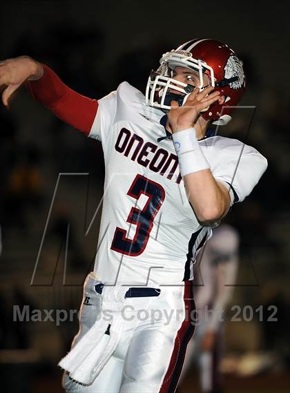 Thumbnail 1 in Oneonta vs. Johnson (AHSAA Quarterfinal Playoff) photogallery.