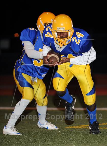 Thumbnail 3 in Oneonta vs. Johnson (AHSAA Quarterfinal Playoff) photogallery.