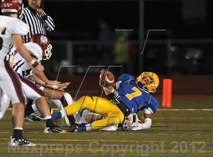 Thumbnail 2 in Oneonta vs. Johnson (AHSAA Quarterfinal Playoff) photogallery.