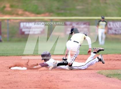 Thumbnail 3 in Vincent @ Thorsby (AHSAA 2A Round 1 Playoff) photogallery.