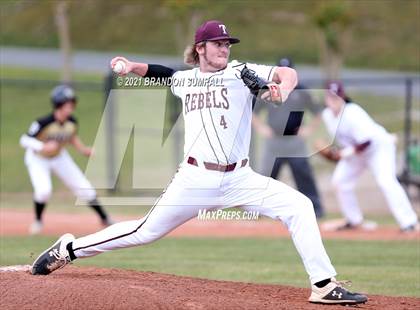 Thumbnail 2 in Vincent @ Thorsby (AHSAA 2A Round 1 Playoff) photogallery.