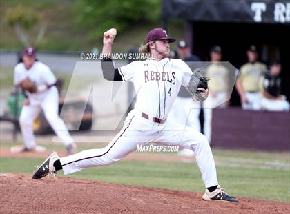 Thumbnail 2 in Vincent @ Thorsby (AHSAA 2A Round 1 Playoff) photogallery.