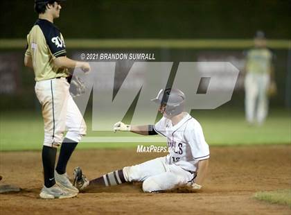Thumbnail 1 in Vincent @ Thorsby (AHSAA 2A Round 1 Playoff) photogallery.