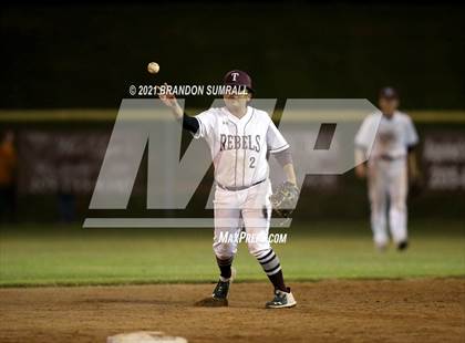 Thumbnail 1 in Vincent @ Thorsby (AHSAA 2A Round 1 Playoff) photogallery.