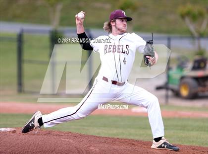 Thumbnail 3 in Vincent @ Thorsby (AHSAA 2A Round 1 Playoff) photogallery.