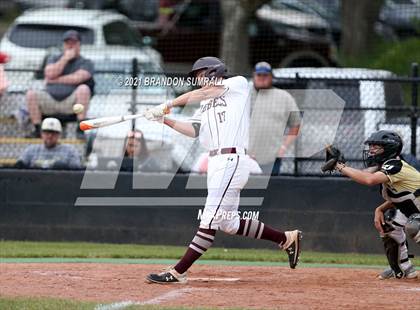 Thumbnail 1 in Vincent @ Thorsby (AHSAA 2A Round 1 Playoff) photogallery.