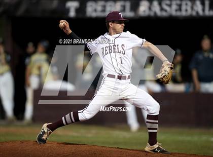 Thumbnail 3 in Vincent @ Thorsby (AHSAA 2A Round 1 Playoff) photogallery.