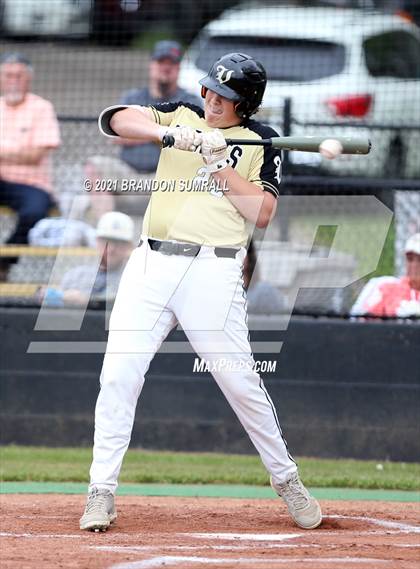 Thumbnail 2 in Vincent @ Thorsby (AHSAA 2A Round 1 Playoff) photogallery.