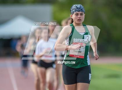 Thumbnail 1 in 50th Annual Loucks Games (Women's 1600 Meter Race Walk) photogallery.