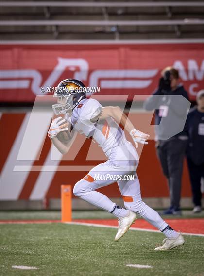 Thumbnail 2 in Skyridge vs. Corner Canyon (UHSAA 5A Final) photogallery.