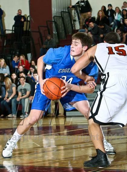 Thumbnail 2 in Tuckahoe vs Edgemont (Harrison Booster Club Tournament) photogallery.