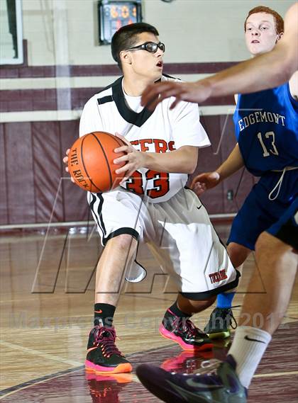 Thumbnail 3 in Tuckahoe vs Edgemont (Harrison Booster Club Tournament) photogallery.