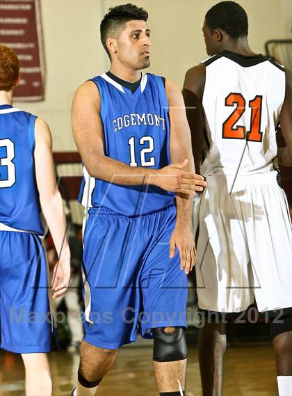 Thumbnail 1 in Tuckahoe vs Edgemont (Harrison Booster Club Tournament) photogallery.