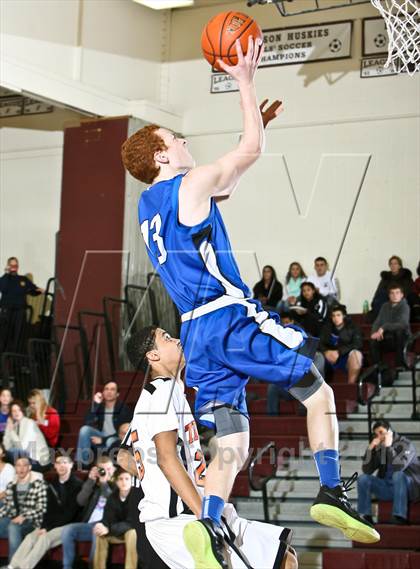 Thumbnail 2 in Tuckahoe vs Edgemont (Harrison Booster Club Tournament) photogallery.