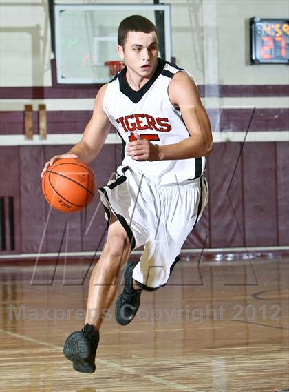 Thumbnail 1 in Tuckahoe vs Edgemont (Harrison Booster Club Tournament) photogallery.