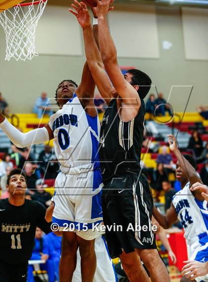 Thumbnail 2 in Shadow Mountain vs Archbishop Mitty (Hoophall West Invitational) photogallery.