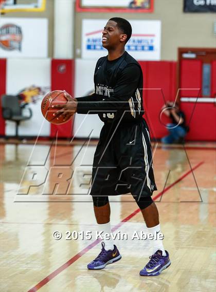 Thumbnail 3 in Shadow Mountain vs Archbishop Mitty (Hoophall West Invitational) photogallery.