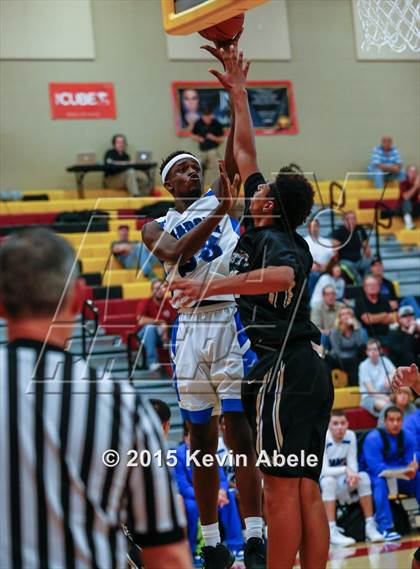 Thumbnail 1 in Shadow Mountain vs Archbishop Mitty (Hoophall West Invitational) photogallery.