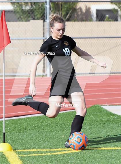 Thumbnail 3 in Salpointe Catholic vs. Thunderbird (AIA 4A Final) photogallery.