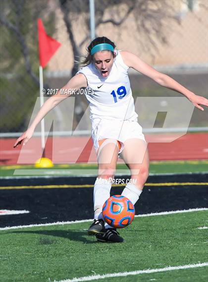 Thumbnail 3 in Salpointe Catholic vs. Thunderbird (AIA 4A Final) photogallery.