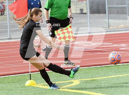 Thumbnail 2 in Salpointe Catholic vs. Thunderbird (AIA 4A Final) photogallery.